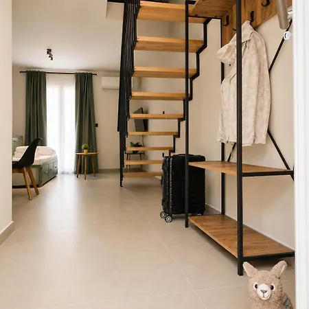 Apartment Treehouse And *